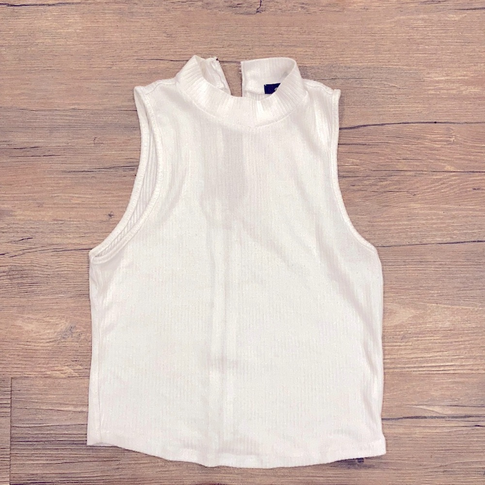 White crop top